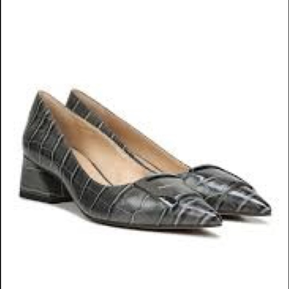 Dark gray crocodile skin print Franco Sarto pumps.